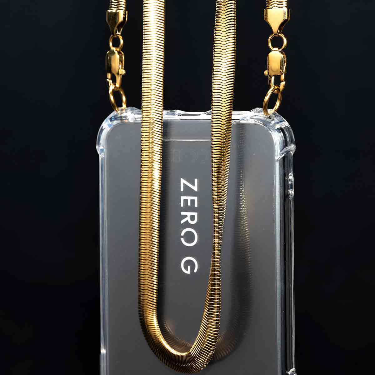 Hängende goldene Handykette mit Karbinerhäkchen.