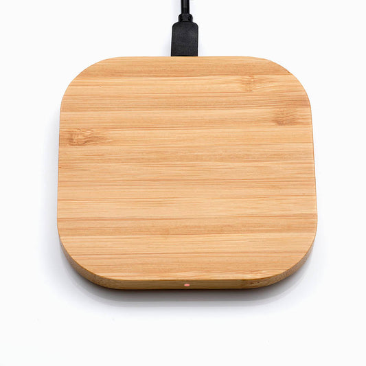 Bamboo charger for wireless charging of Qi compatible devices (wood)